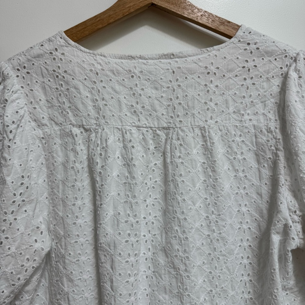 Draper James V-Neck Short Sleeve Eyelet Embroidered Top XL - Picture 7 of 13